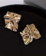 Aurora Sculpted Gold Stud - Image 3