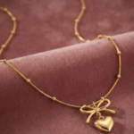 Amour Bow